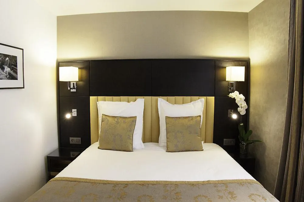 Logis Hotel 15 Montparnasse Paris