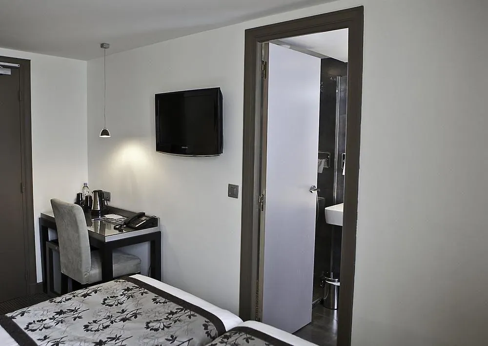 Logis Hotel 15 Montparnasse باريس