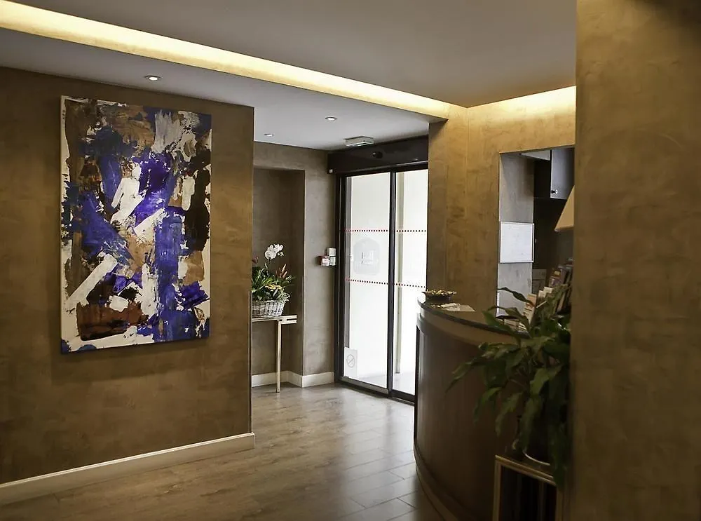 Logis Hotel 15 Montparnasse Париж
